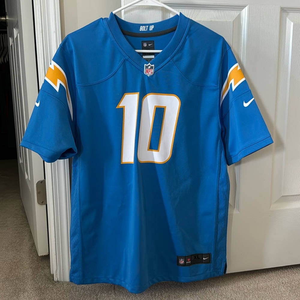 NWOT Kids XL Justin Herbert jersey